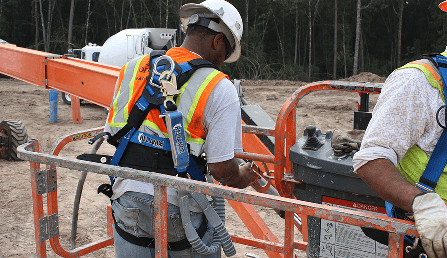 Positioning Lanyards & Energy Absorbing Lanyards: Knowing the Difference